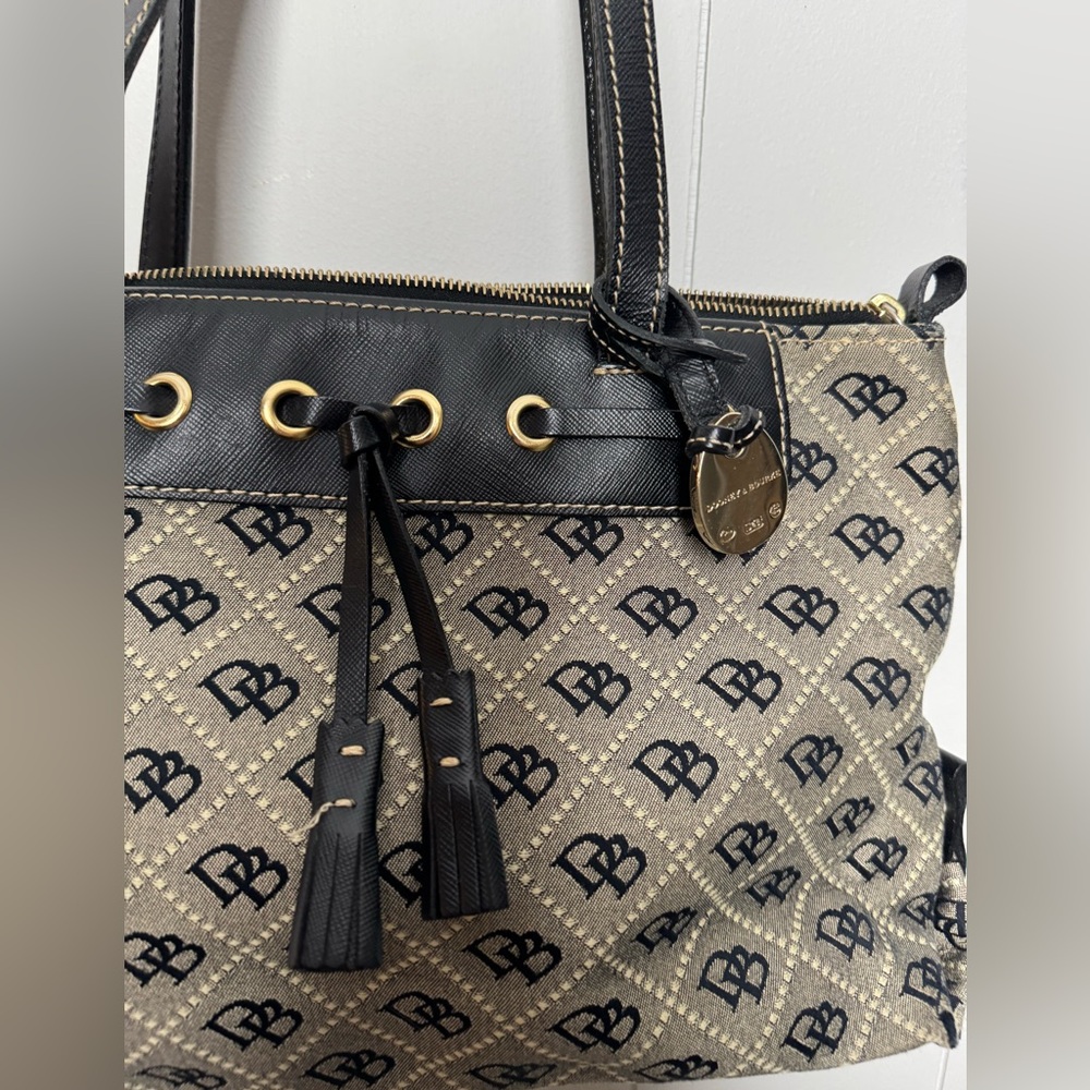 Dooney and Bourke cloth and leather square shoulder purse. - Picture 3 of 16